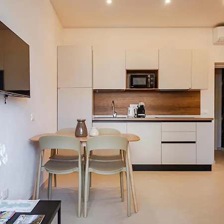 Marina Elba * Марина-ди-Кампо